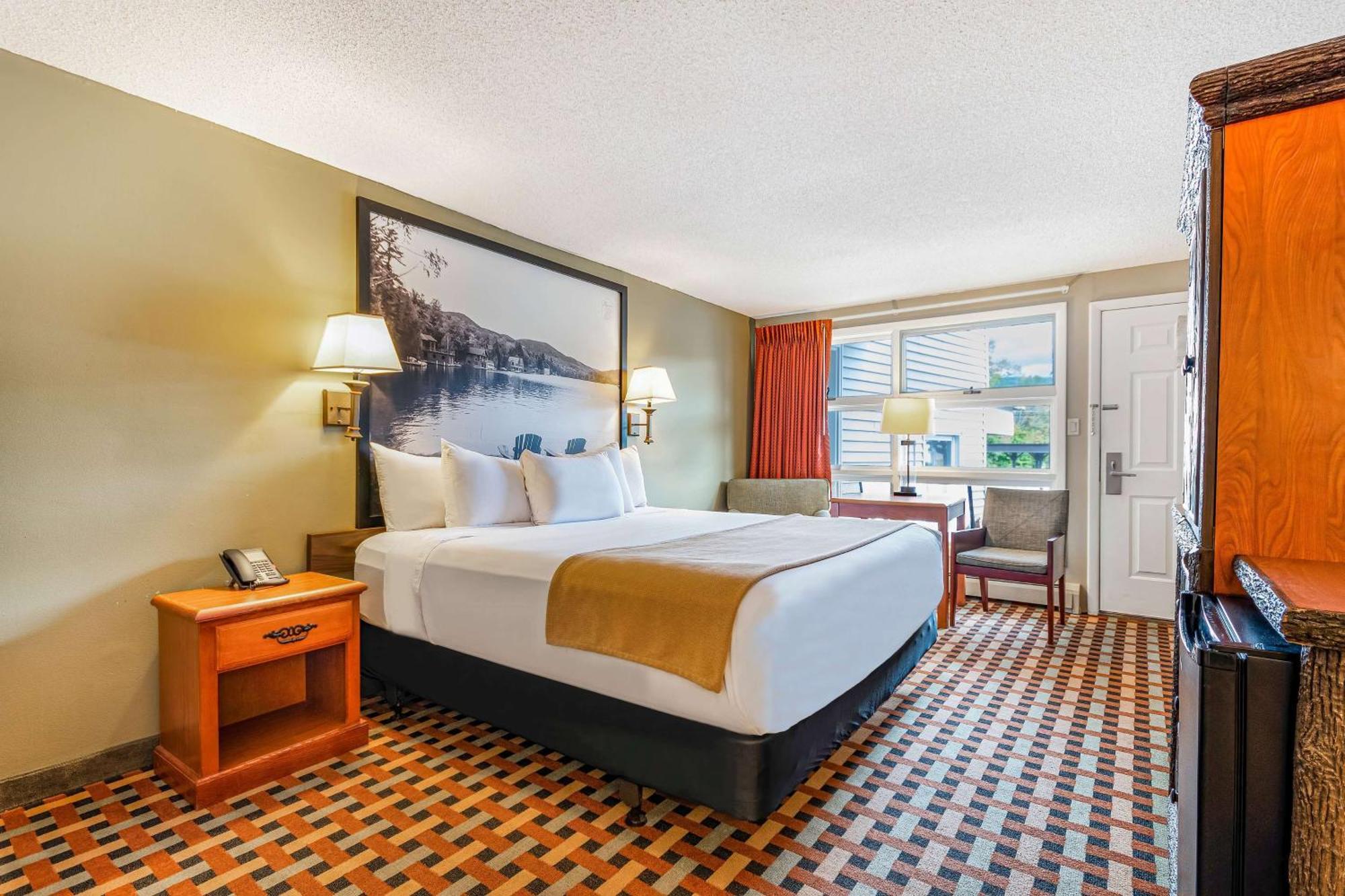 ซูเปอร์ 8 บาย วินด์แฮม เลคจอร์จ/ดาวน์ทาวน์ Hotel ภายนอก รูปภาพ